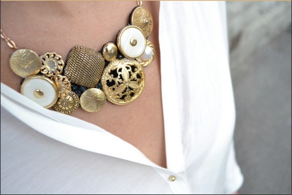 button necklace 4