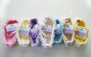 jm-allcreated-knit-cradles-stillborn-babies-1