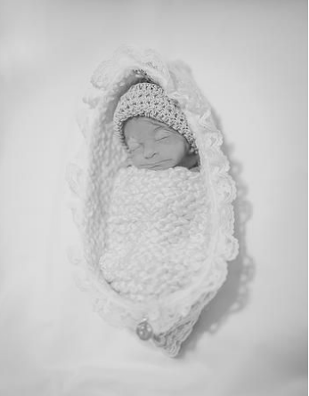 jm-allcreated-knit-cradles-stillborn-babies-4