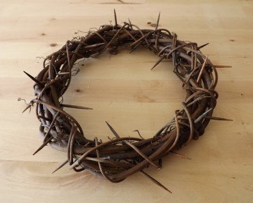 crown of thorns resurrection wreath - AllCreated