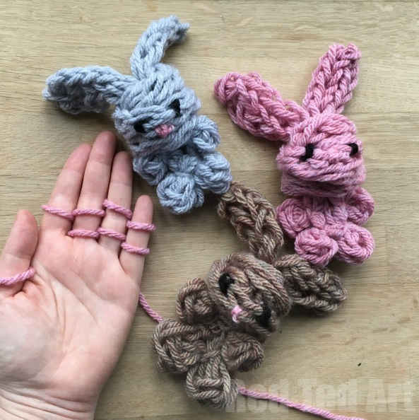 allcreated - finger knitting bunnies