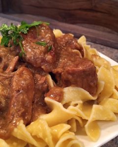 allcreated - slow cooker beef and noodles